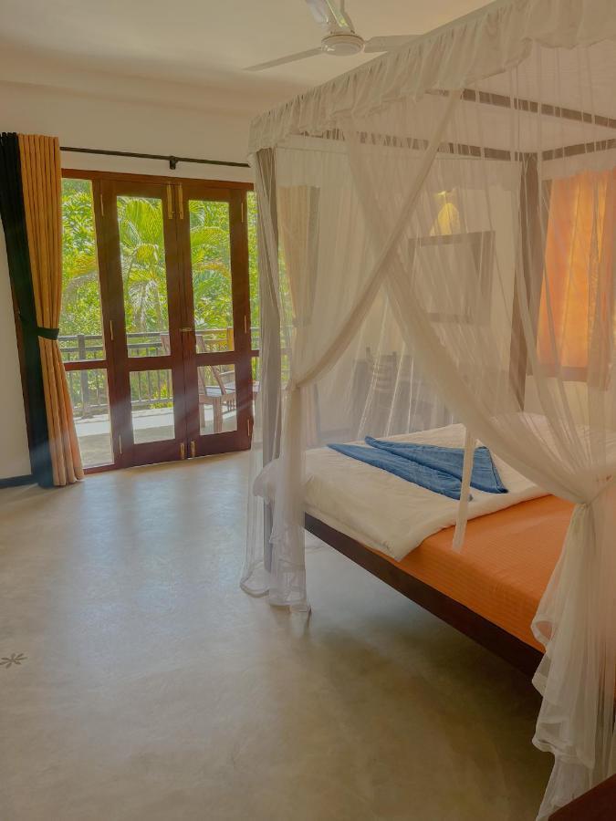 Easy Living Hotel Hikkaduwa Exterior photo