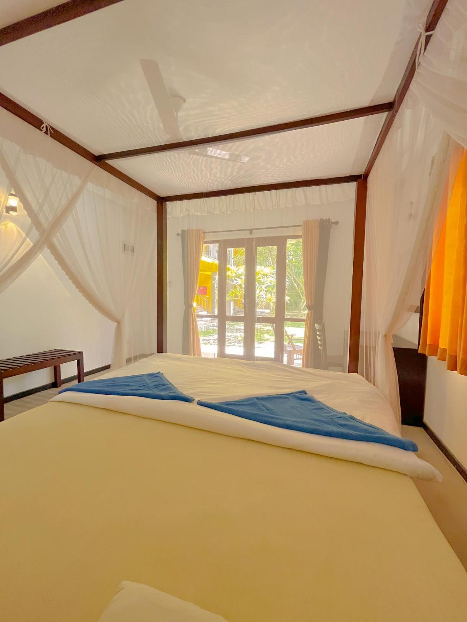 Easy Living Hotel Hikkaduwa Exterior photo
